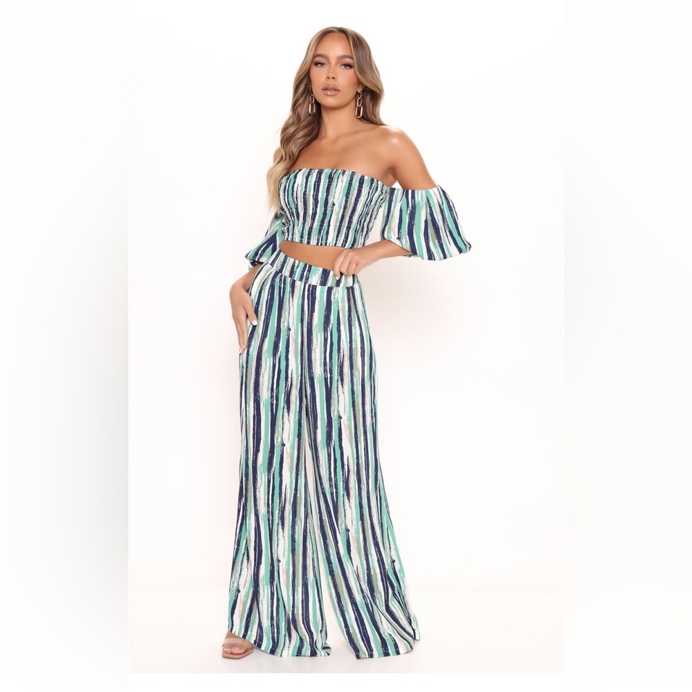Fashion Nova two piece pant set S